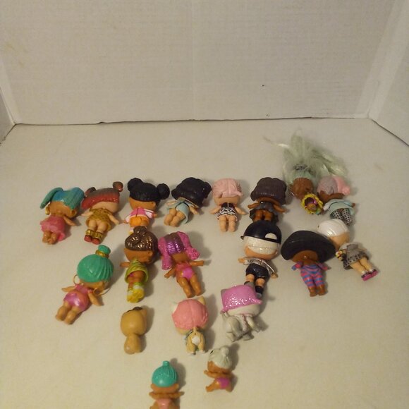 LOL Surprise Toy Figures Bundle Lot of 19 Mini Baby Pets - Picture 8 of 12